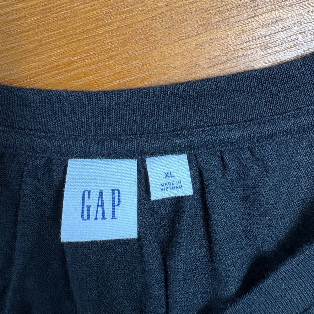New GAP Black Linen-Blend Short-Sleeve T-Shirt - Picture 4 of 4